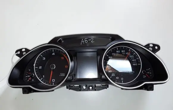 Audi A5 8T 8F Speedometer (instrument cluster) 8T0920951E