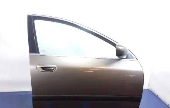 Peugeot 607 Front door