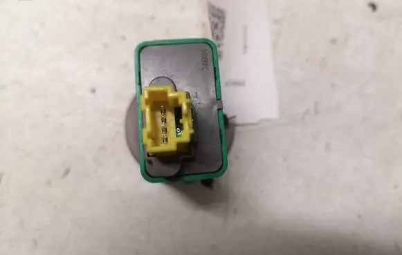 Hyundai Santa Fe Passenger airbag on/off switch