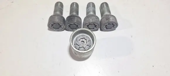 Volkswagen Golf Plus Nuts/bolts 