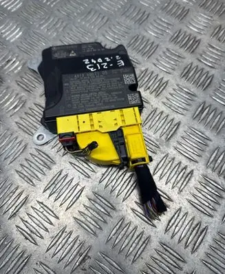 Mercedes-Benz E W213 Airbag control unit/module A2139007105 A2139010104 A2139028202