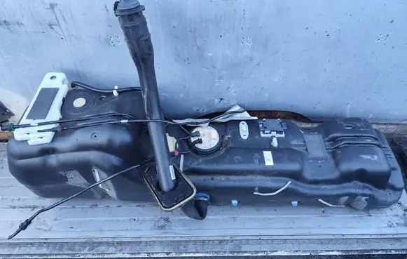 Renault Master III Fuel tank 8200947534