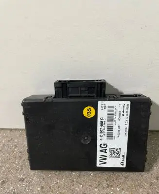 Audi A8 S8 D4 4H Gateway control module 4H0907468C