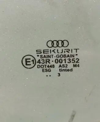 Audi TT Mk1 Front door window glass four-door 43R001352 DOT448AS2M4