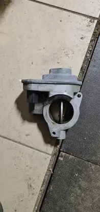Audi A8 S8 D3 4E Throttle valve 057128063