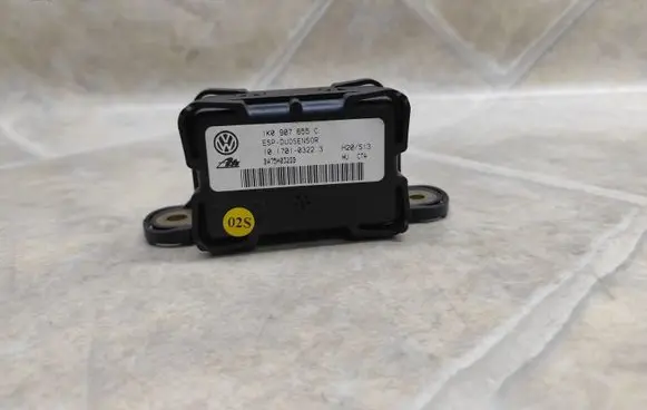 Seat Toledo III (5P) ESP acceleration yaw rate sensor 1K0907655C 1K0907655