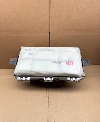 Toyota bZ4X Knee airbag TG20B01001