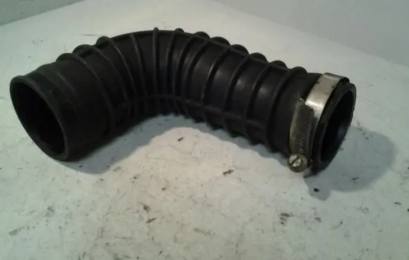 Audi A8 S8 D3 4E Air intake duct part 057129628B