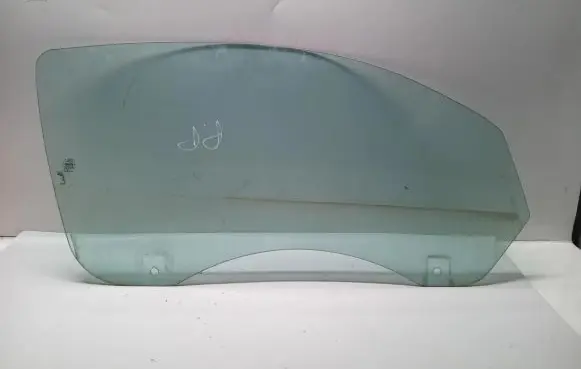 Ford Mustang V Front door window glass four-door DD10696GTN
