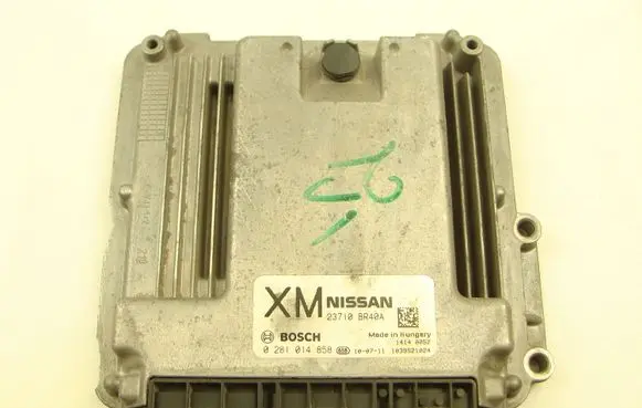 Nissan Qashqai Engine control unit/module 23710BR40A 0281014858