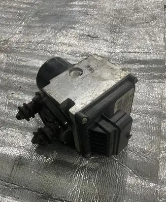 Volkswagen PASSAT B6 ABS Pump 3C0614095P