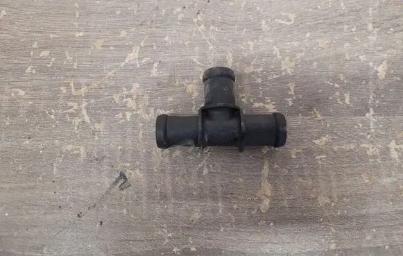 Audi Q5 SQ5 Engine coolant pipe/hose N90760601