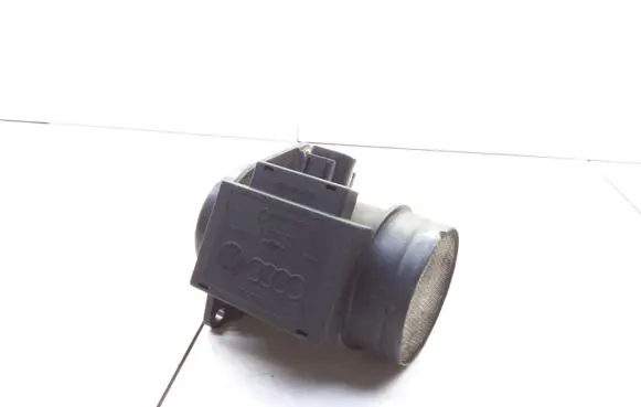 Volkswagen PASSAT B4 Mass air flow meter 074906461 71822101