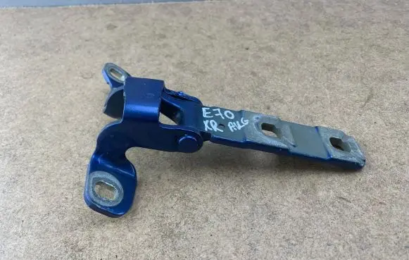 BMW X5 E70 Engine mounting bracket 41627170921 7170921