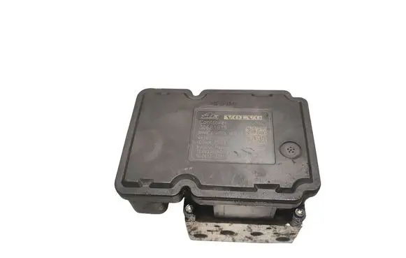 Volvo XC70 ABS Pump 30681619