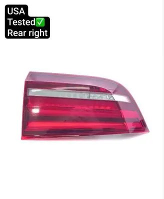 Tailgate rear/tail lights
