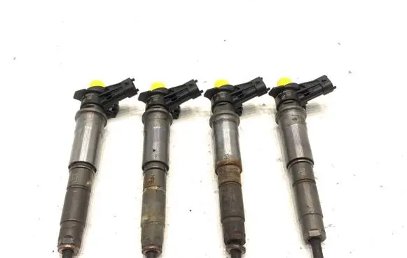 Renault Koleos I Fuel injectors set 0445115084