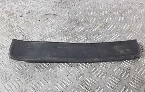 Honda CR-V Rear sill trim cover 84262SWAAM1