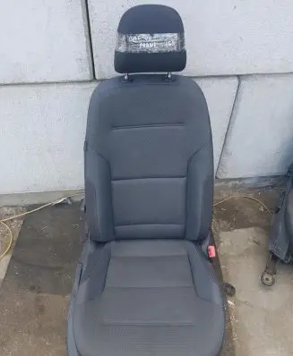 Volkswagen Golf VII Front passenger seat 