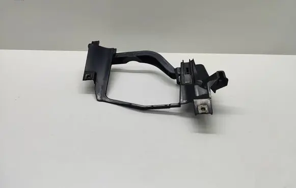 BMW 5 E60 E61 Headlight/headlamp mounting bracket 158738 15873800