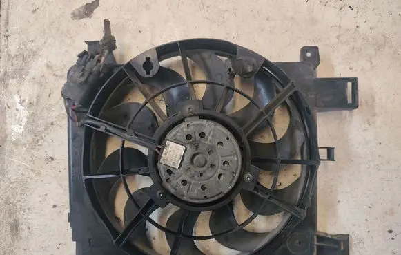 Opel Zafira B Electric radiator cooling fan 3135103630