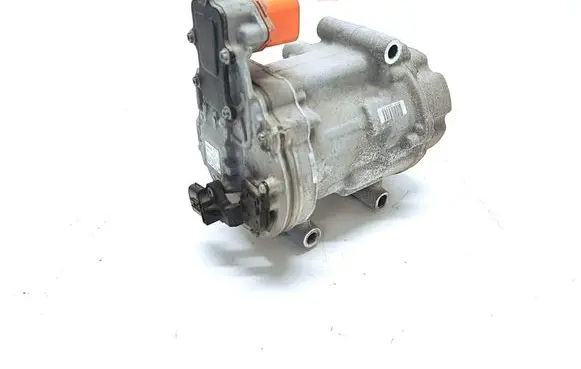 Nissan Leaf II (ZE1) Air conditioning (A/C) compressor (pump) 926005SA1A