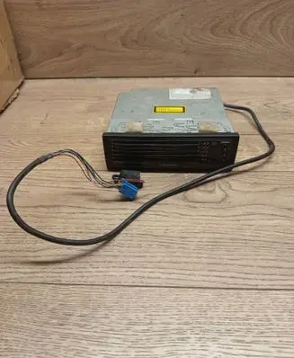 Volkswagen PASSAT B6 CD/DVD changer 7607769100 021538 BP910057273078