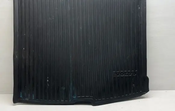 Volvo XC60 Rubber trunk/boot mat liner 31470728