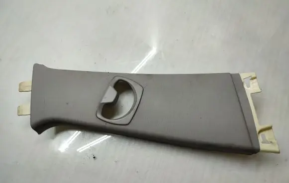 BMW 3 E90 E91 (B) pillar trim (top) 7058336