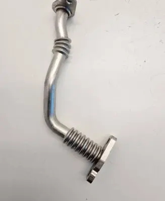 Volkswagen Golf VII Turbo turbocharger oiling pipe/hose 04L145736E