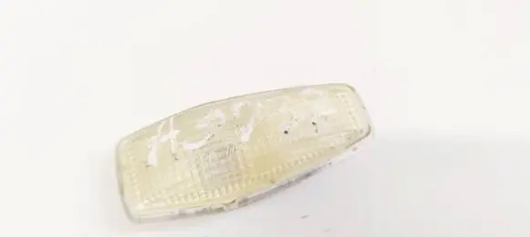 KIA Sorento Front fender indicator light E130290
