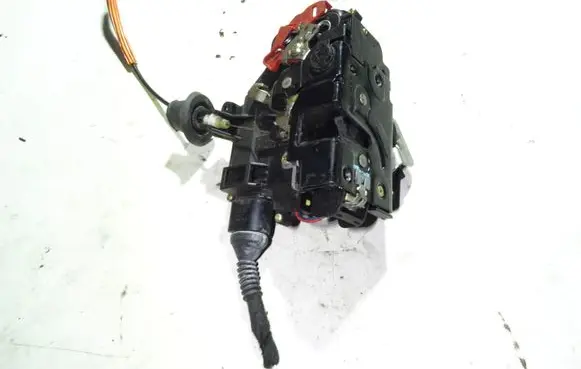 Audi A4 S4 B6 8E 8H Rear door lock 8E0839016C