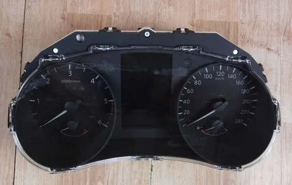 Nissan X-Trail T32 Speedometer (instrument cluster) 24810