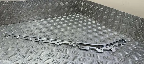 Tesla Model 3 Other center console (tunnel) element 109716500E