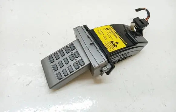 BMW 7 E65 E66 Voice control module 6952345