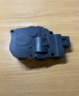 BMW 5 F10 F11 Intake manifold valve actuator/motor EFB490 C3110