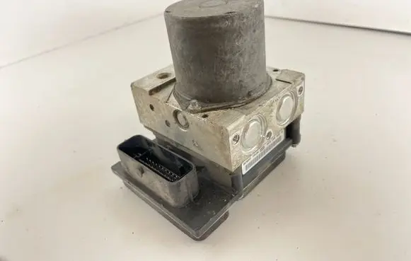 Audi A5 8T 8F ABS Pump 8K0907379BG 8K0614517EE