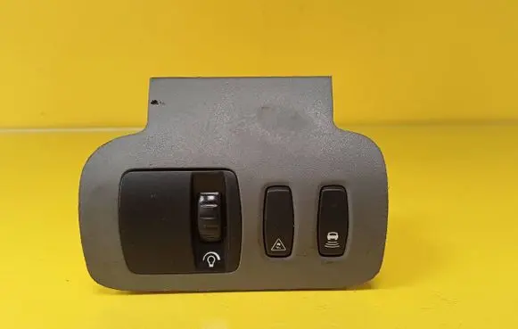 Renault Scenic II - Grand scenic II Traction control (ASR) switch 8200140985GC 8200140984AM