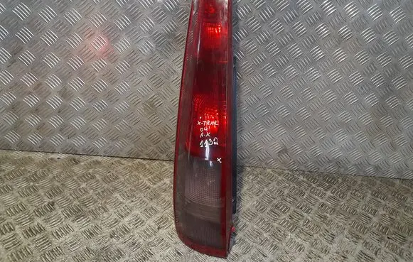 Nissan X-Trail T30 Rear/tail lights