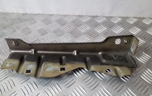 Fiat Croma Fender mounting bracket
