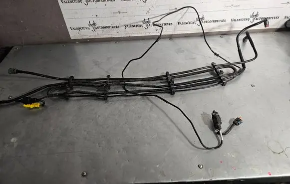 Renault Captur II Other engine bay part 204209043R