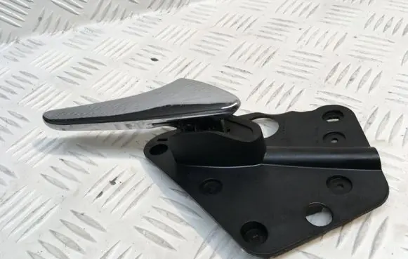 Mercedes-Benz Vito Viano W639 Front door interior handle