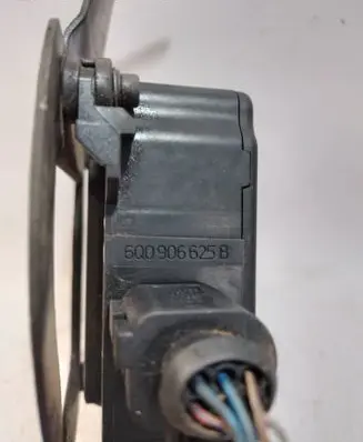 Volkswagen Polo IV 9N3 Turbo solenoid valve 6Q0906625B