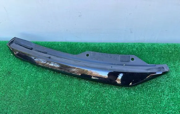 Skoda Scala Front bumper lower grill 657807007