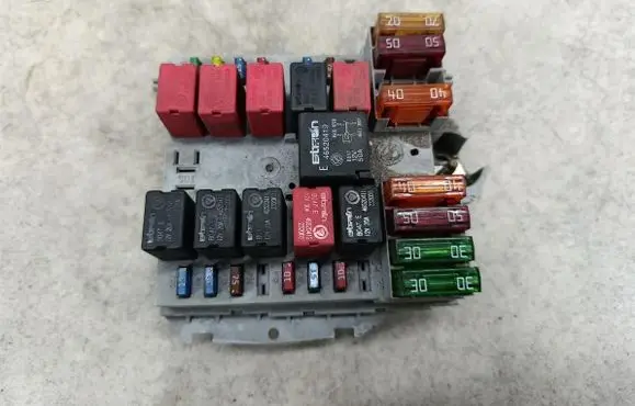 Citroen Jumper Fuse box set 1332043080