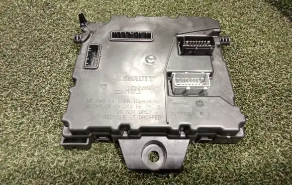 Renault Master III Comfort/convenience module 284B25740R NS0109159474 281173285