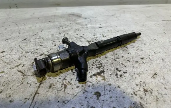 Toyota Hilux (AN10, AN20, AN30) Fuel injector 2367030400 02N35917