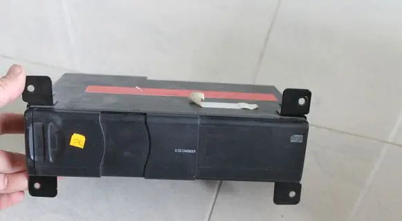 BMW X5 E53 CD/DVD changer 65126913389 6CDCHANGER