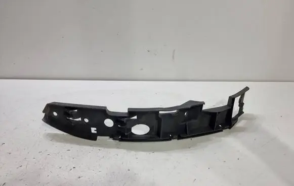 Volkswagen Touareg I Front bumper mounting bracket 7L6807183C