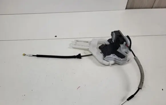 KIA Ceed Rear door lock 81420A2110